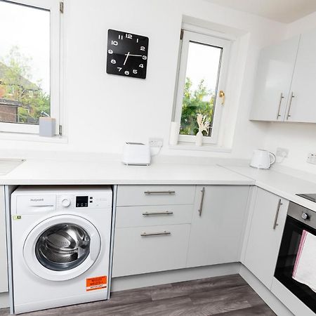 Greenbourne - 4 Bedrooms Sleeps 8 Free Parking Gateshead Exterior foto
