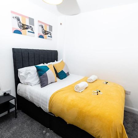 Greenbourne - 4 Bedrooms Sleeps 8 Free Parking Gateshead Exterior foto