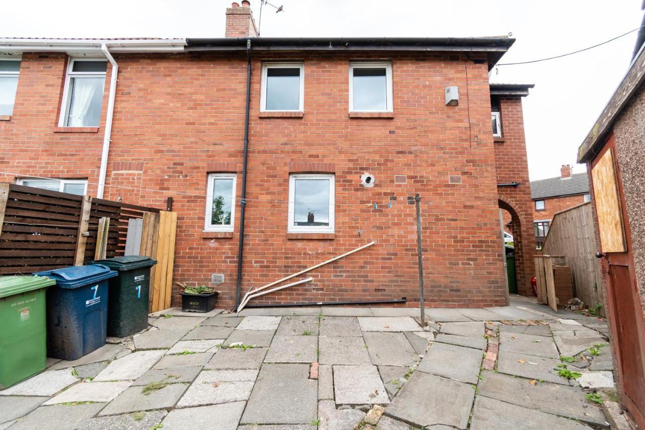 Greenbourne - 4 Bedrooms Sleeps 8 Free Parking Gateshead Exterior foto