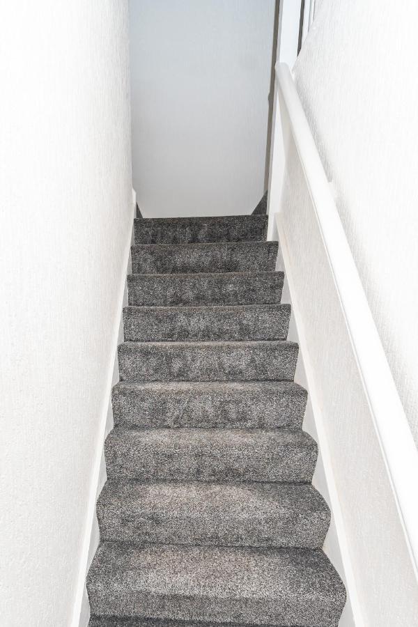 Greenbourne - 4 Bedrooms Sleeps 8 Free Parking Gateshead Exterior foto