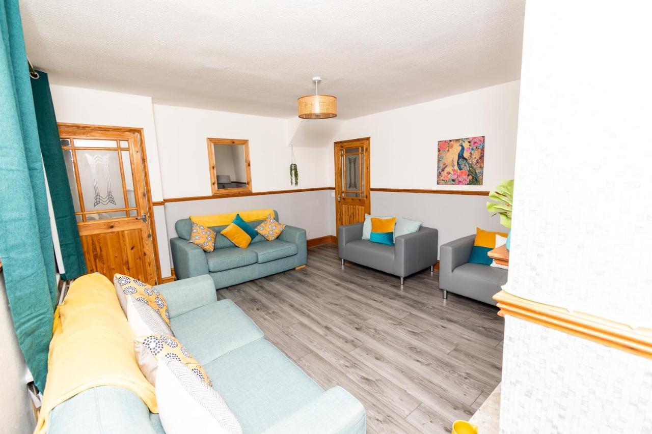 Greenbourne - 4 Bedrooms Sleeps 8 Free Parking Gateshead Exterior foto