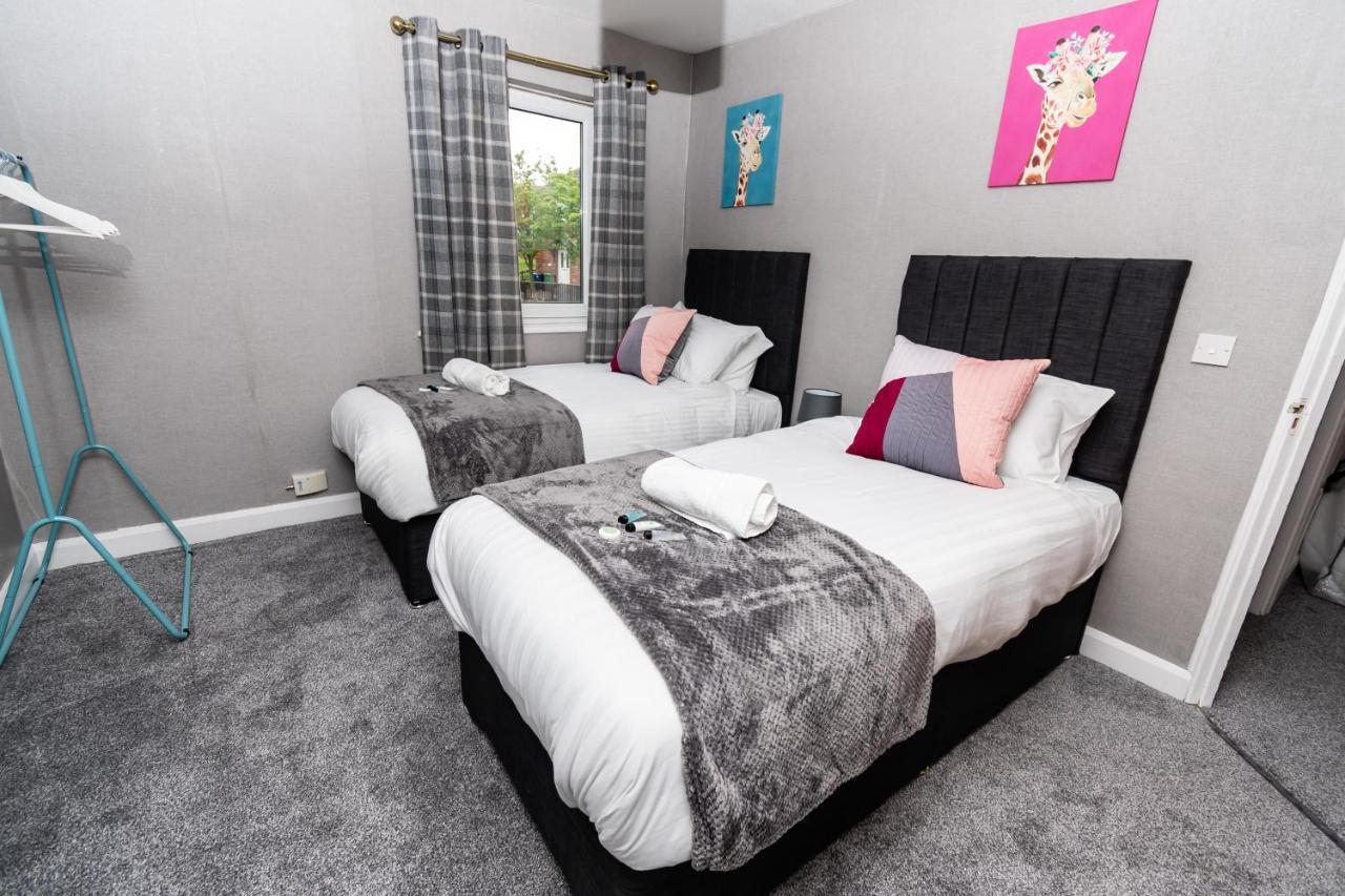 Greenbourne - 4 Bedrooms Sleeps 8 Free Parking Gateshead Exterior foto